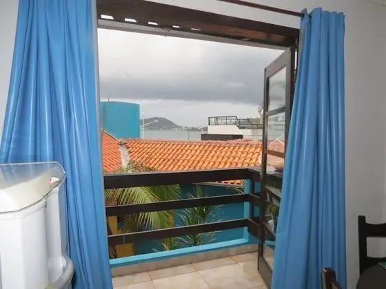 Üç Kişilik Oda, Balkon, Kısmi Deniz Manzaralı