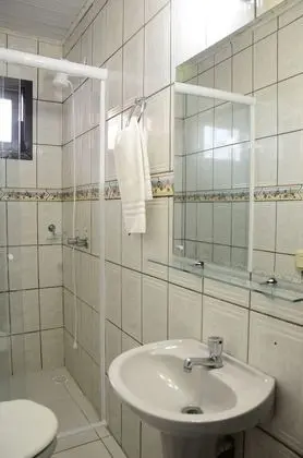 Üç Kişilik Oda, Balkon, Kısmi Deniz Manzaralı