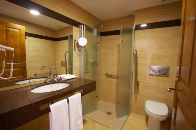 Tek Büyük Yataklı Oda