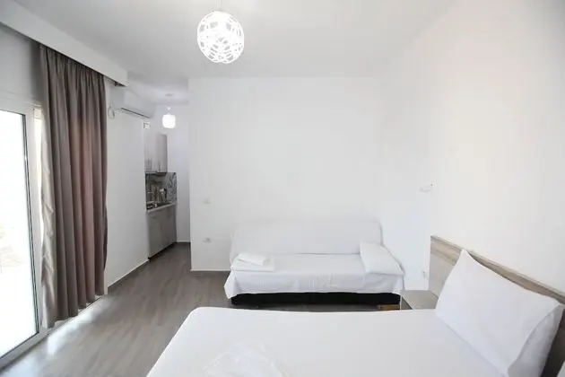 Üç Kişilik Oda, Balkon