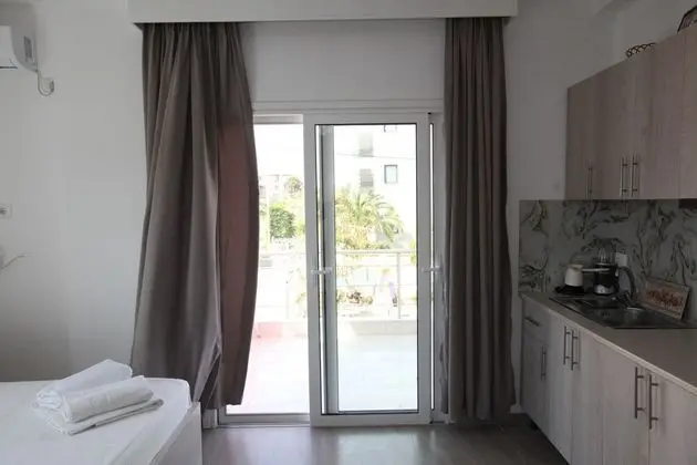 Üç Kişilik Oda, Balkon