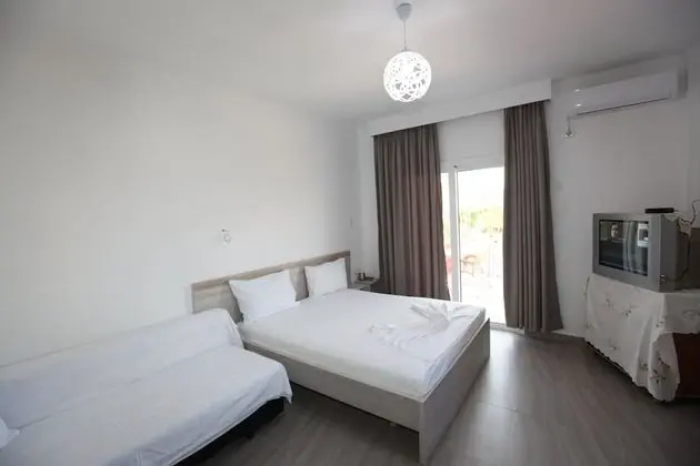 Üç Kişilik Oda, Balkon