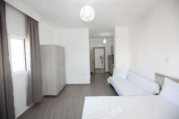 Üç Kişilik Oda, Balkon