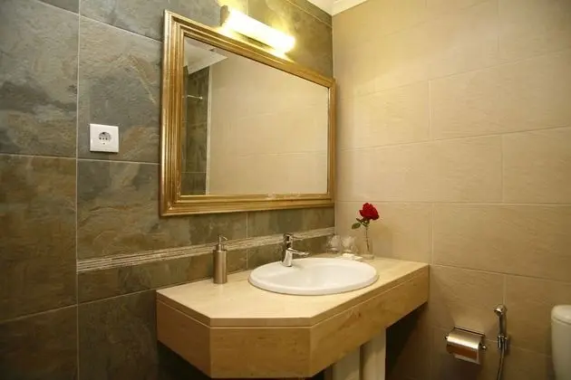 Deluxe Tek Büyük veya İki Ayrı Yataklı Oda, Teras