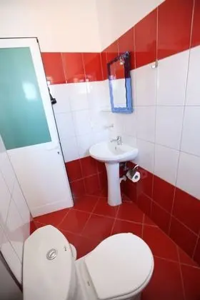 Üç Kişilik Oda, Balkon