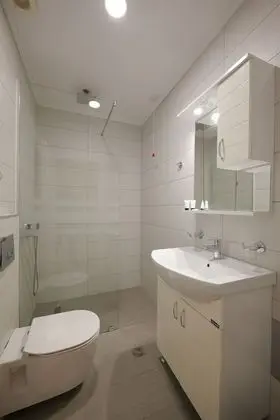 Deluxe Tek Büyük veya İki Ayrı Yataklı Oda, Deniz Manzaralı