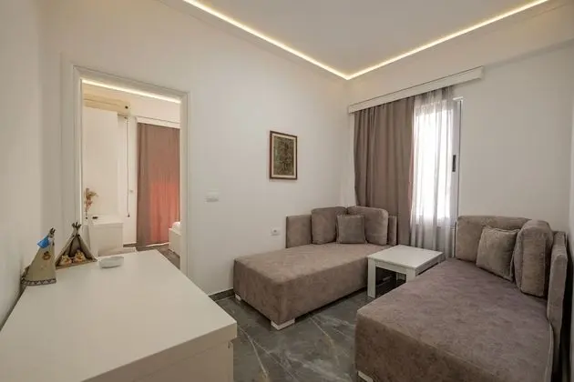 Dört Kişilik Oda, Deniz Manzaralı