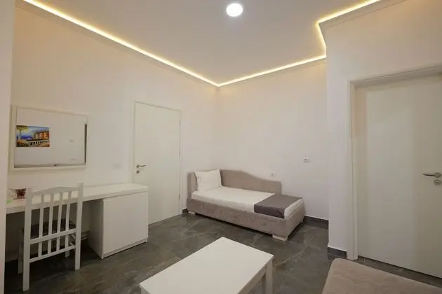 Dört Kişilik Oda, Deniz Manzaralı