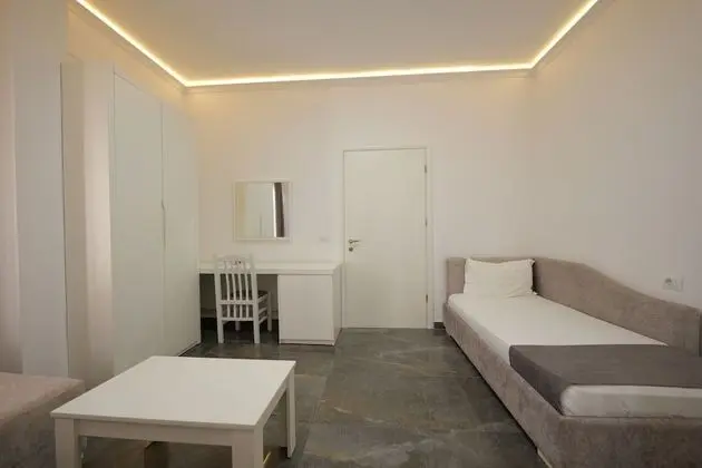 Dört Kişilik Oda, Deniz Manzaralı