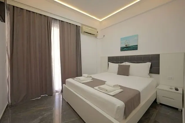 Dört Kişilik Oda, Deniz Manzaralı