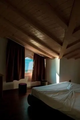 Basic Tek Büyük Yataklı Oda