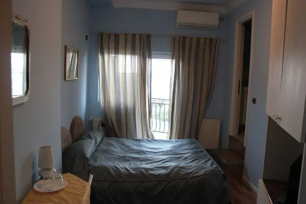 Tek Büyük veya İki Ayrı Yataklı Oda, Balkon, Deniz Manzaralı