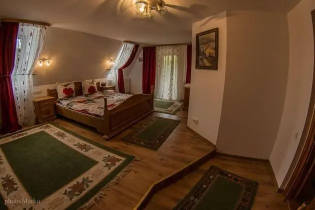 Family Villa, Balkon (9 rooms/ 8 bathrooms)