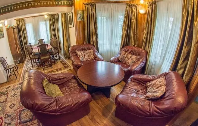 Family Villa, Balkon (9 rooms/ 8 bathrooms)