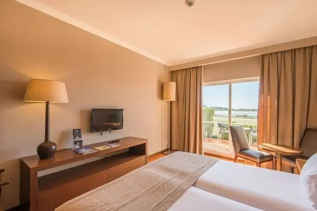İki Ayrı Yataklı Oda, Nehir Manzaralı (extra bed, 2 adults + 1 child)