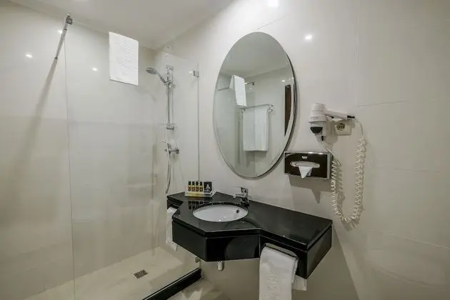Junior Süit, Avlu Manzaralı (2 Adults + 2 Children)