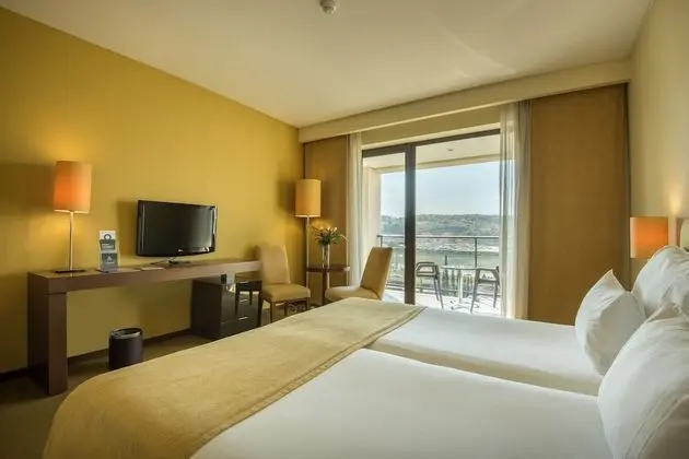 İki Ayrı Yataklı Oda, Havuz Manzaralı (2 Adults)