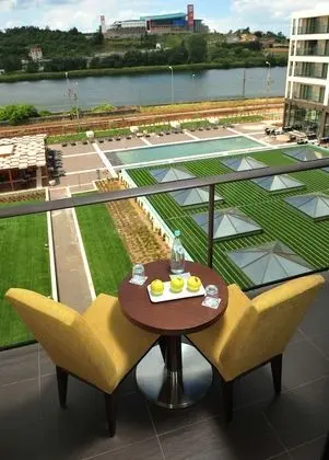 İki Ayrı Yataklı Oda, Havuz Manzaralı (2 Adults)