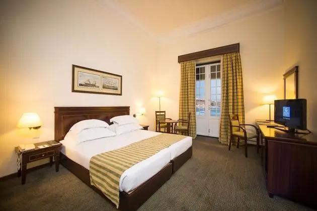İki Ayrı Yataklı Oda, Balkon, Deniz Manzaralı (Extra Bed, 3 Adults)