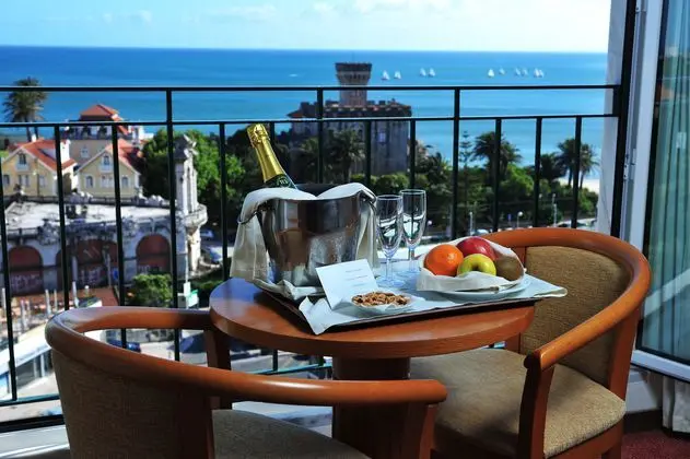 1 Çift Kişilik Veya 2 Tek Kişilik Yatak Sea View