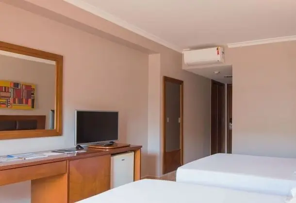 Büyük Yataklı Tek Kişilik Oda