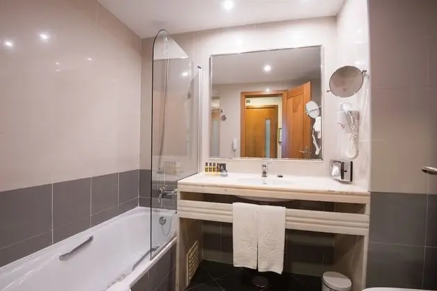 İki Ayrı Yataklı Oda (3 Adults)