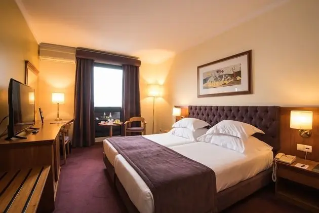 İki Ayrı Yataklı Oda (3 Adults)