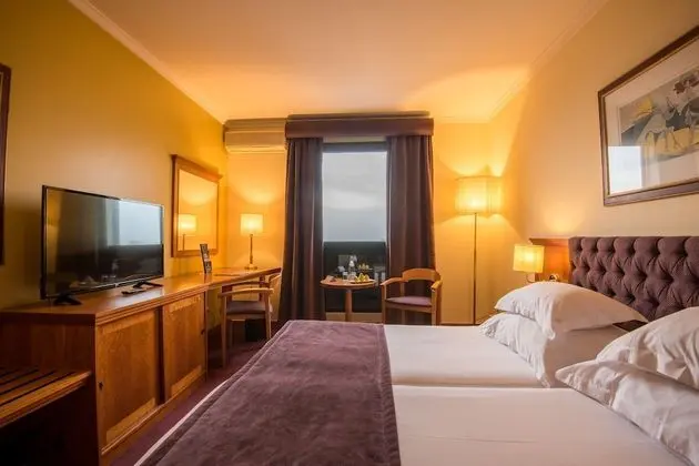 İki Ayrı Yataklı Oda (3 Adults)