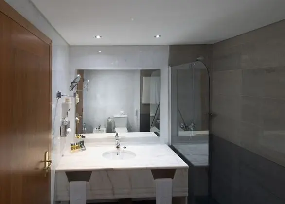 İki Ayrı Yataklı Oda (3 Adults)