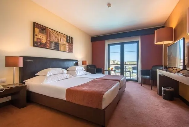İki Ayrı Yataklı Oda (with Extra Bed, 3 Adults)
