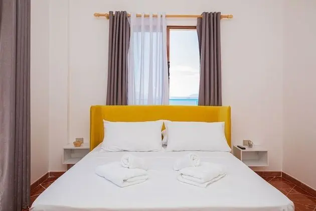 Tek Büyük Yataklı Oda, Balkon