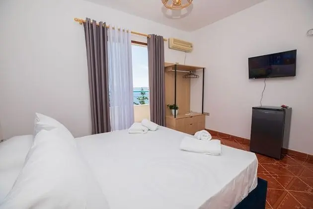 Tek Büyük Yataklı Oda, Balkon