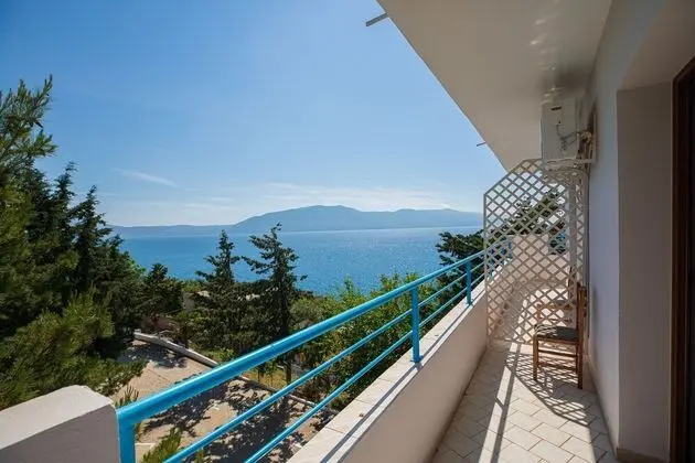 Tek Büyük Yataklı Oda, Balkon