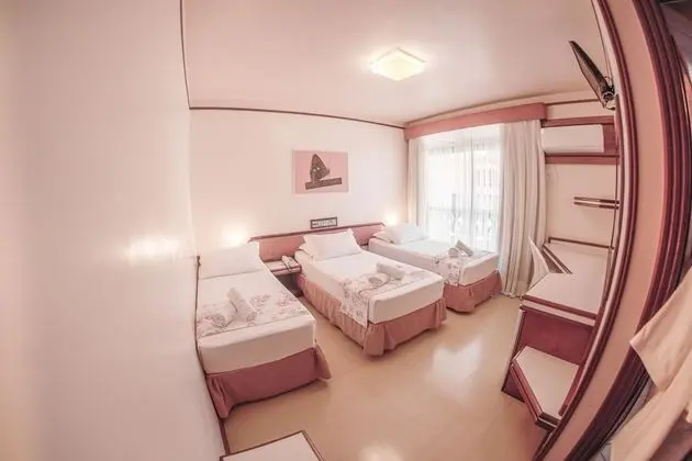 Deluxe Üç Kişilik Oda