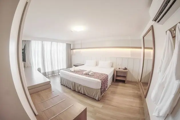 Luxury Tek Büyük Yataklı Oda