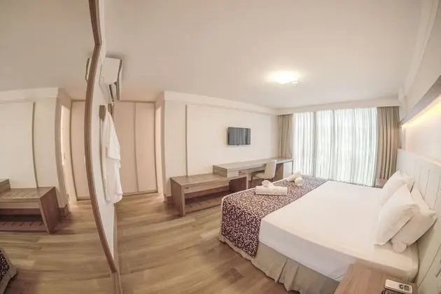 Luxury Tek Büyük Yataklı Oda