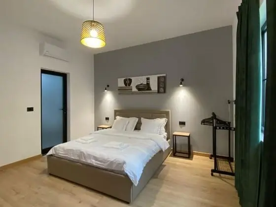 Tek Büyük Yataklı Oda, 1 Çift Kişilik Yatak
