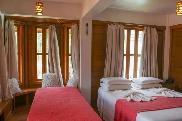 Dağ Evi, Bahçe Manzaralı