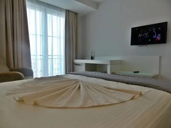 Deluxe Tek Büyük Yataklı Oda, Balkon, Deniz Manzaralı