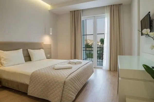 Deluxe Tek Büyük Yataklı Oda, Balkon, Deniz Manzaralı