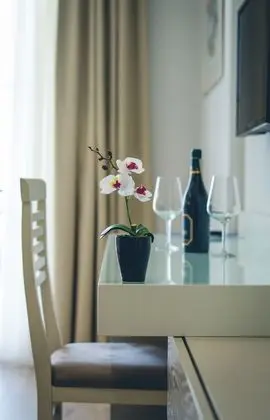 Deluxe Tek Büyük Yataklı Oda, Balkon, Deniz Manzaralı