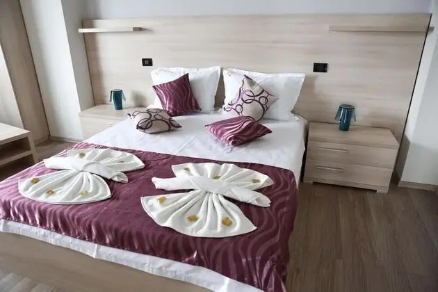 Tek Büyük Yataklı Oda, Balkon