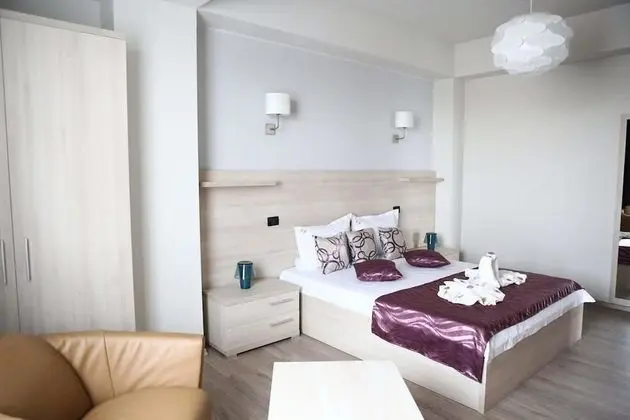 Tek Büyük Yataklı Oda, Balkon