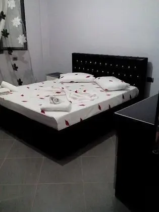 Classic Tek Büyük Yataklı Oda