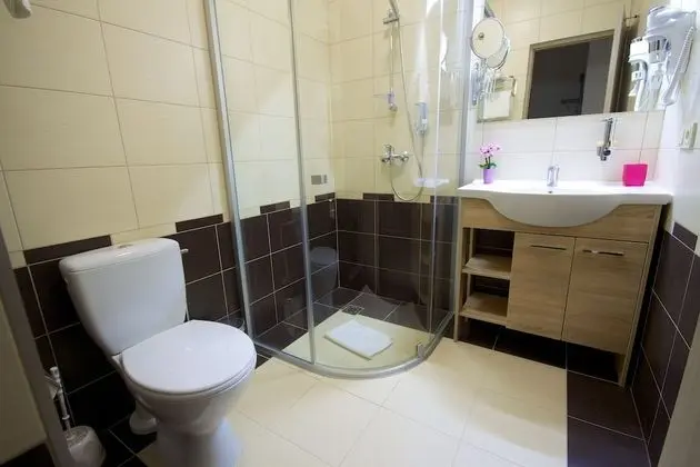 Standard Tek Büyük veya İki Ayrı Yataklı Oda