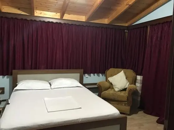 Tek Büyük Yataklı Oda (6)