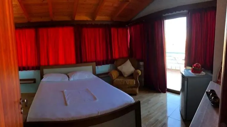 Tek Büyük Yataklı Oda (6)