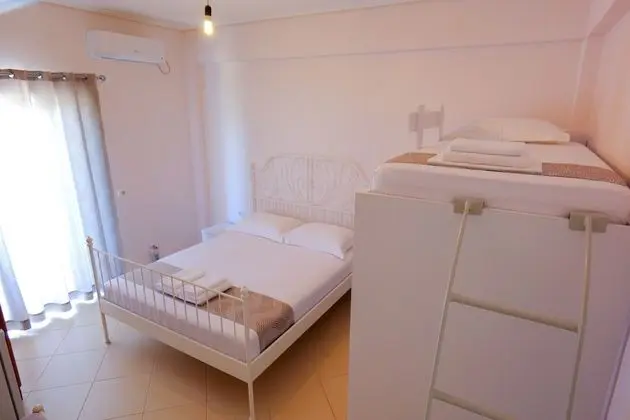 Üç Kişilik Oda, Balkon