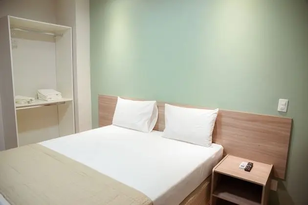 Büyük Yataklı Tek Kişilik Oda