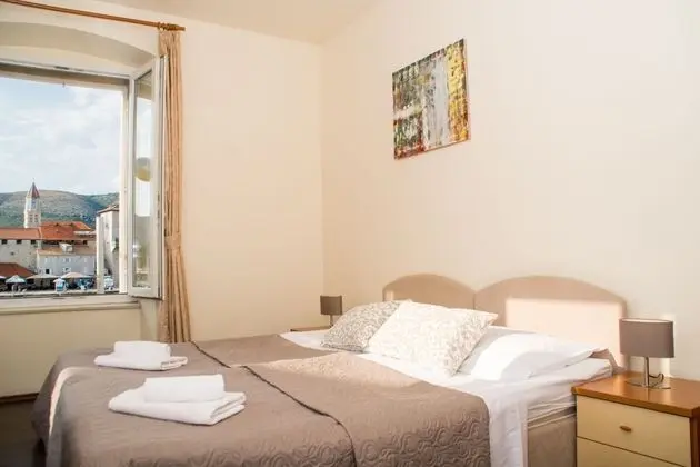 Üç Kişilik Oda, Özel Banyo, Deniz Manzaralı